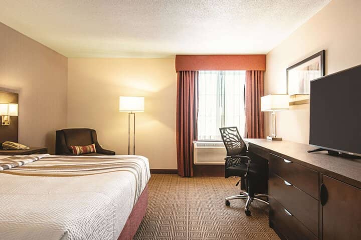Room 26 of 61