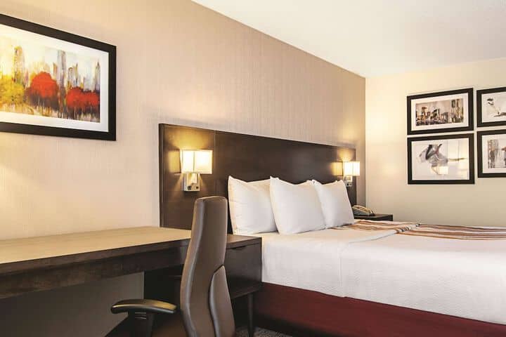 Room 21 of 61